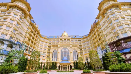 Tokyo Disneyland Hotel