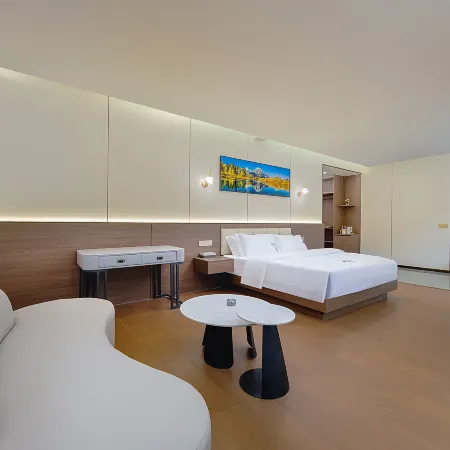 Blackwater Glacier Escape Hotel