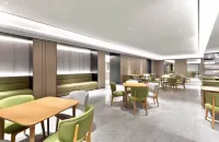 龍貓精靈｜•YOUNG•IS•DIFFERENT•飯店（陽江百利廣場店）