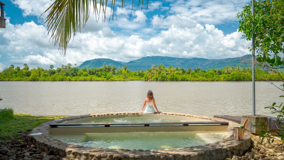 Komsan Kampot Resort