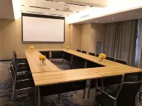 Drunken Snow Town Resort Hotel