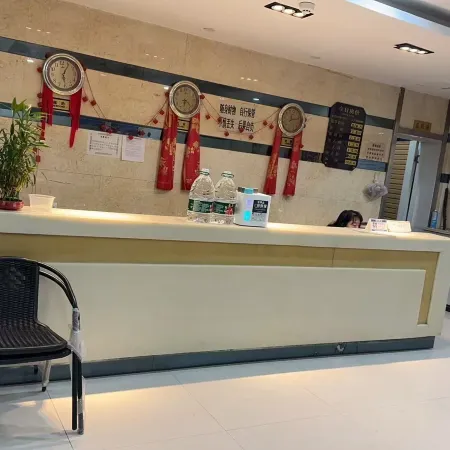 Tongguan Ruitong Hotel