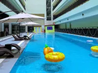 The Glory Hotel Clark Pampanga - Pools