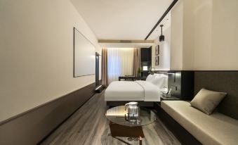 WondIsland Mandao Hotel (Leshan Zhanggongqiao Food Street Branch)