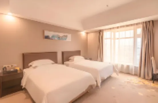 Dingsheng Hotel (Nanchang Wanshou Palace Bayi Hall Subway Station)