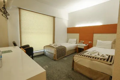 Nuzhet Hotel Hotel dekat Erciyes University Faculty of Theology