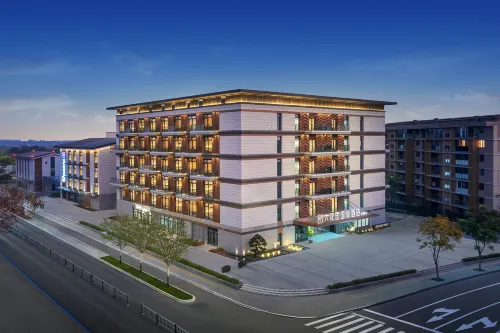 Quzhou Dahua Garden International Hotel (Hudie Road)