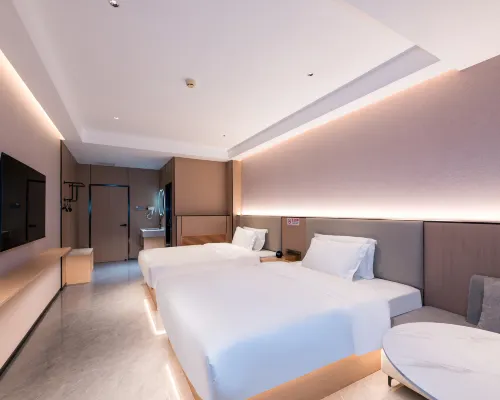 Comfort Hotel (Beijing Xizhimen Cishousi Subway Station Branch) Hotels near Cishousi Station