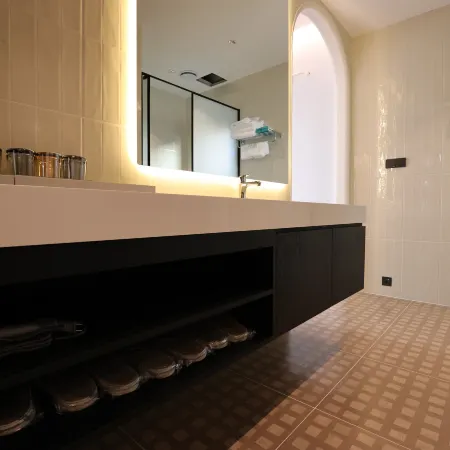 24 Degrees North · SEASCAPE · Seaview Resort Mansion