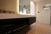 24 Degrees North · SEASCAPE · Seaview Resort Mansion