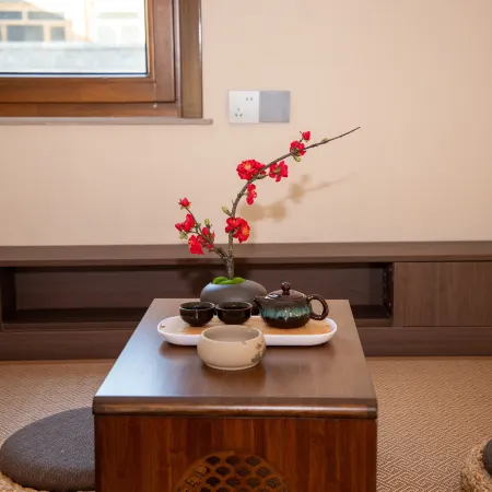 Luming Xuan Siheyuan Homestay (Datong Ancient City Branch)