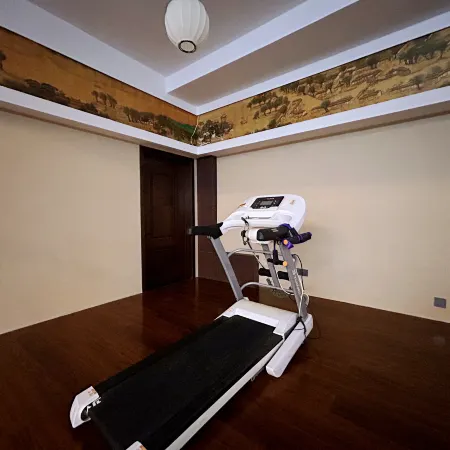 Luming Xuan Siheyuan Homestay (Datong Ancient City Branch)