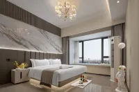 Blue S Hotel (Chengdu Chunxi Road Hongxing Bridge Metro Station Branch) - Balkon
