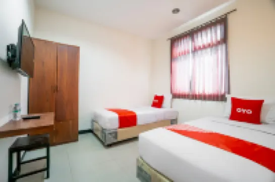 Hotel O Genteng Near Genteng Market Formerly Uno Hotel