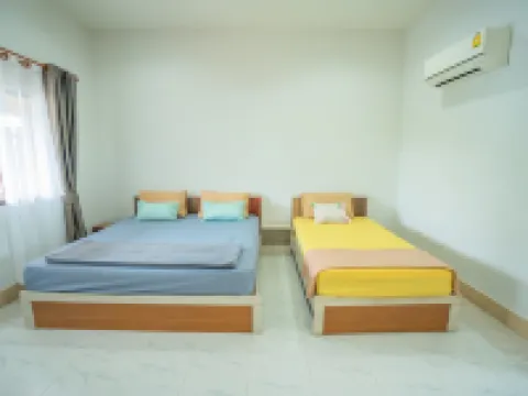 Ban Suan Bang Toei Villa Hotels in Sam Phran