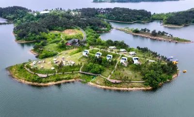 Yueguanghai Yuhuo Camping Homestay Hotel di Guangshui
