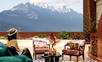 The Old Town of Lijiang Ferdinand Art Hotel