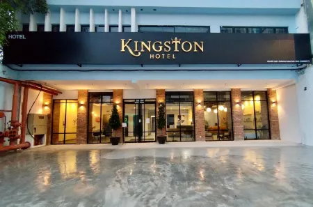 Kingston Hotel 7 @ Johor Bharu Отели рядом с достопримечательностью «Bangunan Sultan Ibrahim»