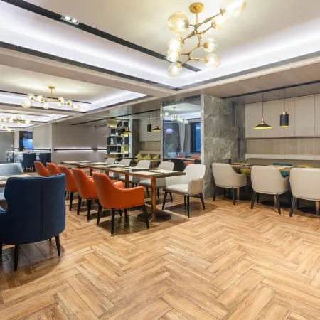 Echarm Hotel (Chongzuo Youyi Avenue South Railway Station)