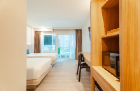 Bauman Casa Hotel Phuket Hoteles cerca de Karon Beach