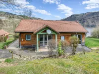 Vacancéole - les Chalets de la Chazotte Hotels in Saint-Gervais-d'Auvergne