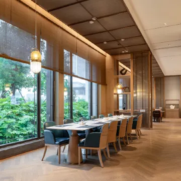 Sheyang Qianhe Lake Hotel