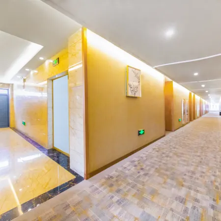 Yaduo Light Luxury Hotel