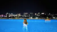 فونج يوت ريزورت هوتل - مسبح غير متناهي