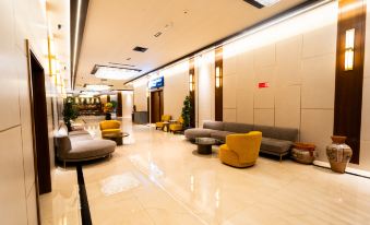 Grand Astoria Hotel