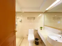 Yunlan Hotel (Guilin North Railway Station)