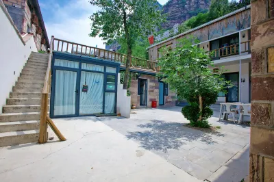 Lulujia Homestay (Linzhou Taohuagu Scenic Area)