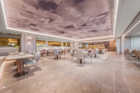 Mercure Beijing Changping Dingsi Road Отели рядом с достопримечательностью «Beijing University of Posts and Telecommunications(Hongfu Campus)»