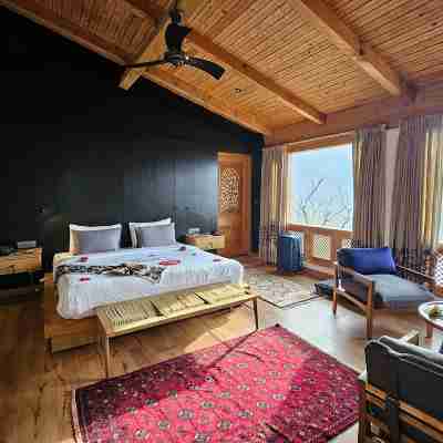 Qayaam Gah Rooms