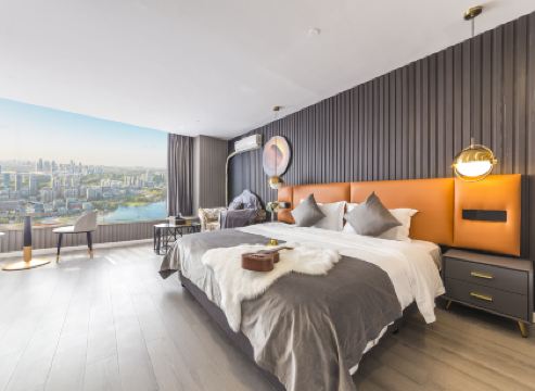 Chengdu Yuxuan Pavilion Boutique Apartment (Tianfu Square Store)