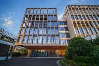 Orange Crystal Hotel Shanghai Hongqiao Airport National Exhibition Center Hotels near Anji Xiaohua Vegetable Market Jiwang Directly Sales Store