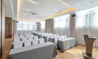 Grand Rezen Hotel DaChaiDan(Emerald Walking Street Store)