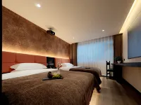 Tianhe Shiguang Homestay (Xijiang Qianhu Miao Village Observation Deck)