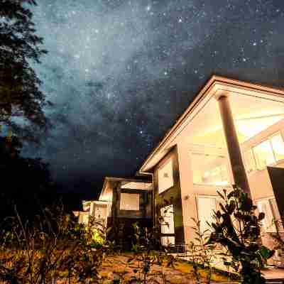 CORAL ISLAND Hotel Exterior