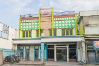 SAHABAT Hotel Tangerang By Reccoma Hotels in Jurumudi