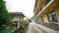 Shanjian Xiaozhu Inn