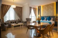 La Zona Continental Hotel Hotels near ADNOC Service Station | Al Qusais Industrial (531)