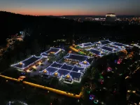 Floral Banlan Hotel (Yanji Korean Folk Village)