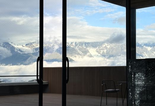 메일리 관윤 반산 호텔 테라스