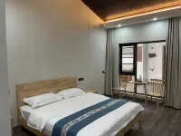 Yao Family Courtyard Homestay