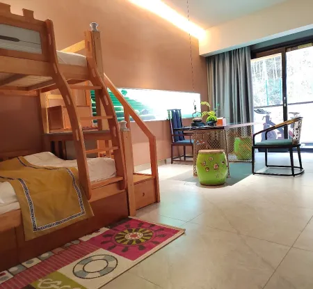 Taoyuan Mountain Lodge