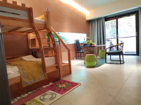 Taoyuan Mountain Lodge