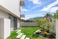 Westone Hotel Hotels near Riyue Bay