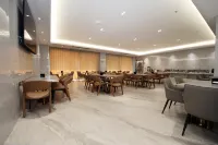 RoyaI Luxury Hot Spring HoteI - breakfast