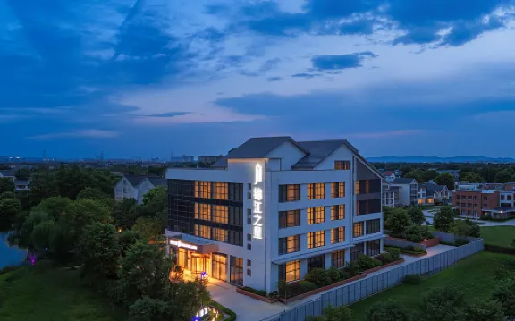 Jinjiang Hotel (Deqing Xin'an)