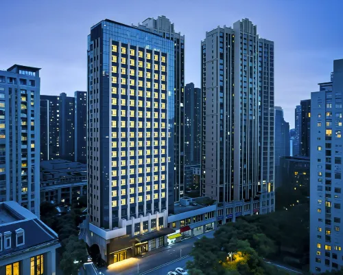 HaveANiceDayHuanman Audio-Visual City • ViewQingju Hotel (Wuyan Pedestrian Street, Shiyan) Hotel a Shiyan